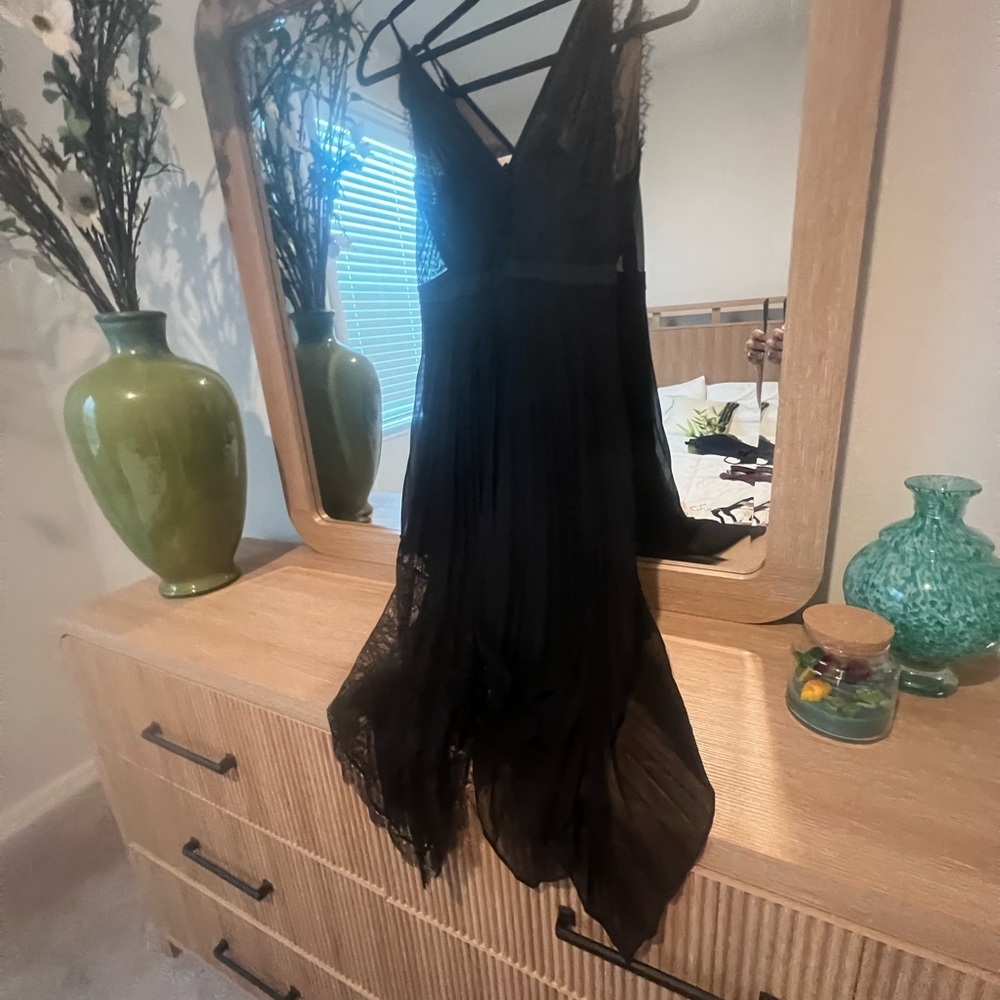 Simpkai Elegant Black Lace Dress